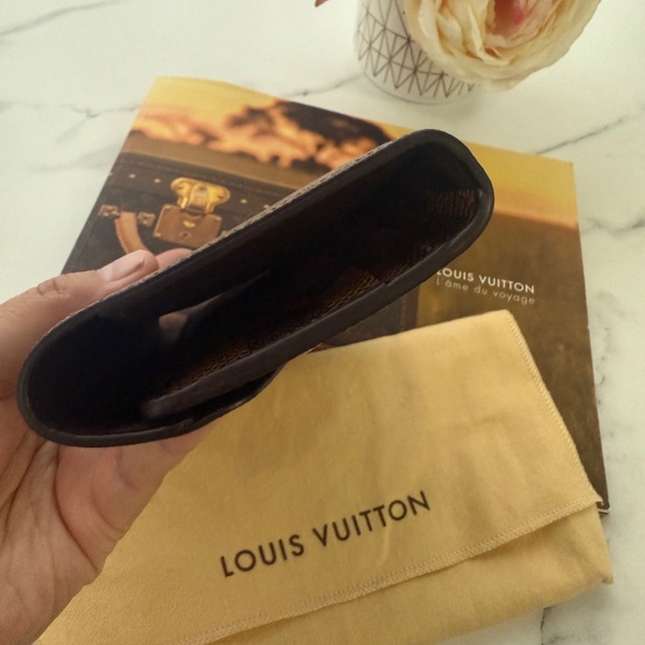 Authentic LV Josephine wallet - Picture 3 of 5
